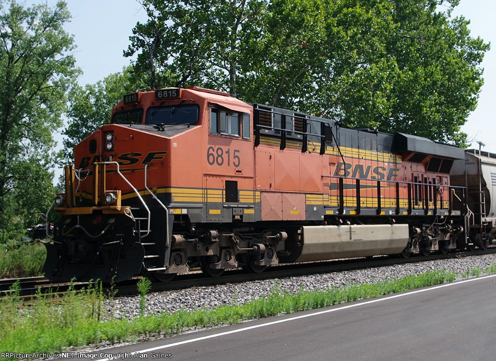 BNSF 6815